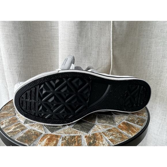 Converse Chuck Taylor Low Top Wolf Grey | Women’s 7 | Style 564331F - Picture 9 of 13